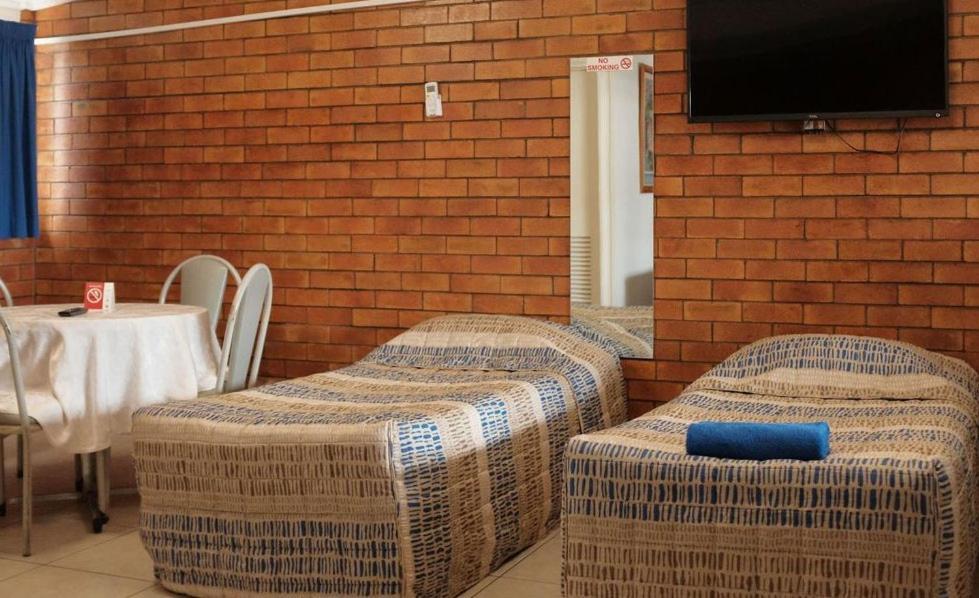 Motel Myall Dalby Extérieur photo