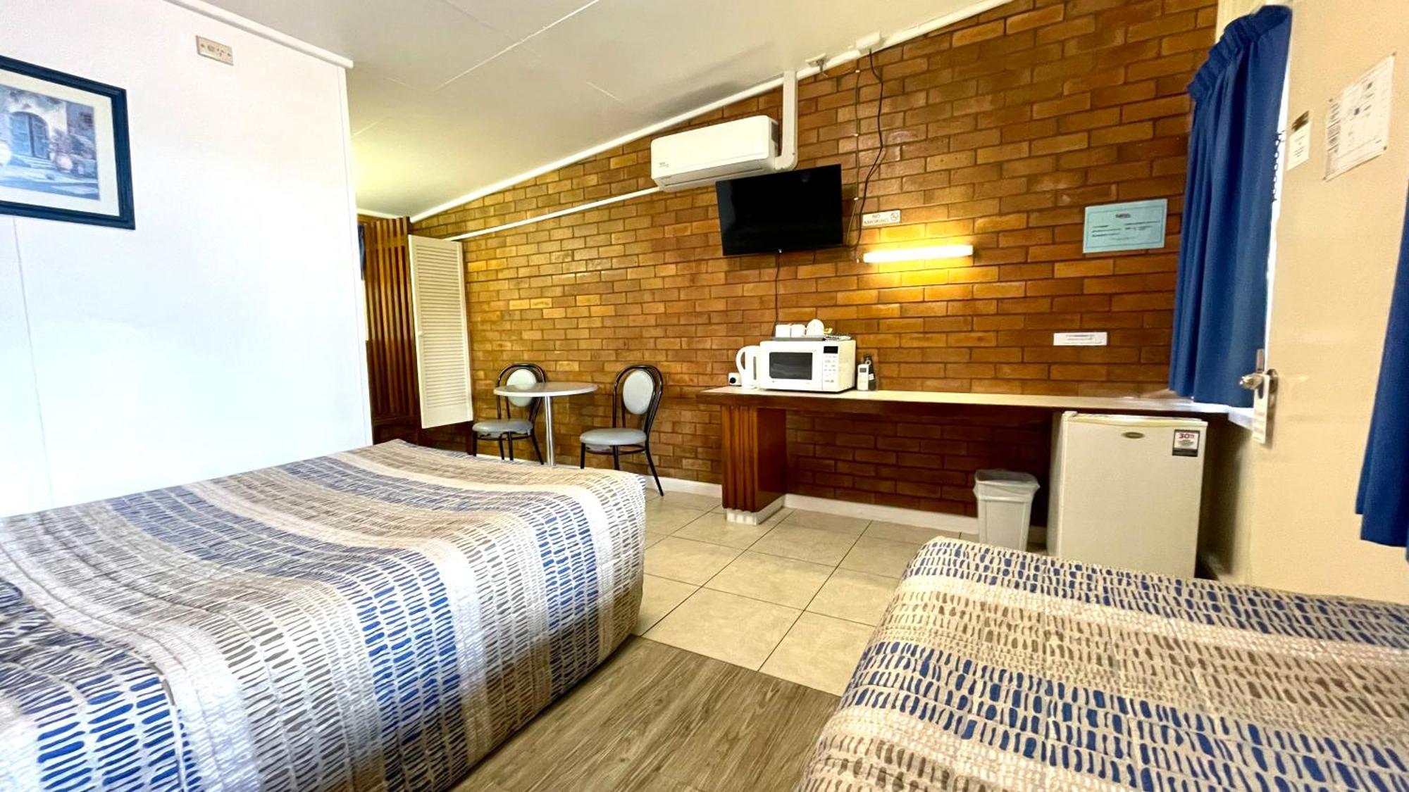 Motel Myall Dalby Extérieur photo